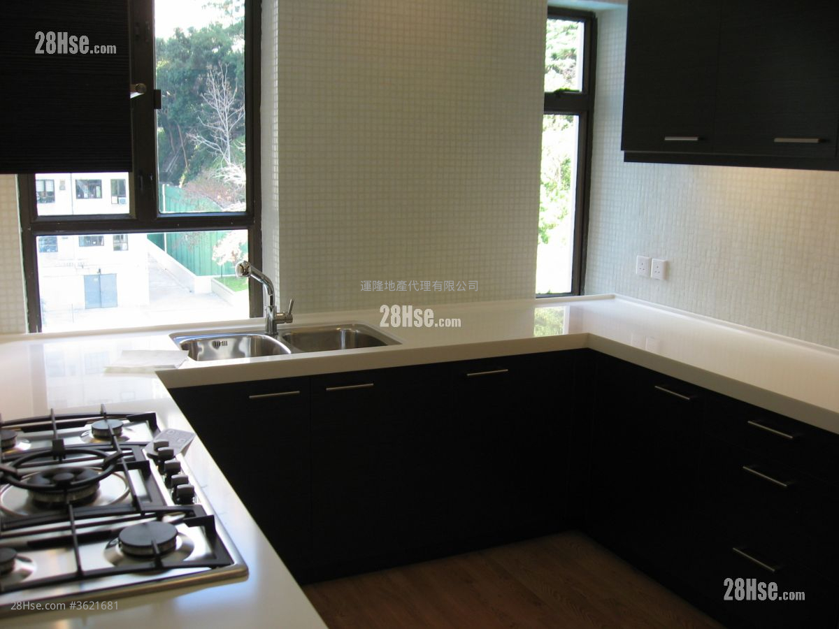 云晖大厦 售盘 3 房 , 2 浴室 1,304 平方尺 ( 121.1 平方米 ) 云晖大厦 售盘 3 房 , 2 浴室 1,304 平方尺 ( 121.1 平方米 )