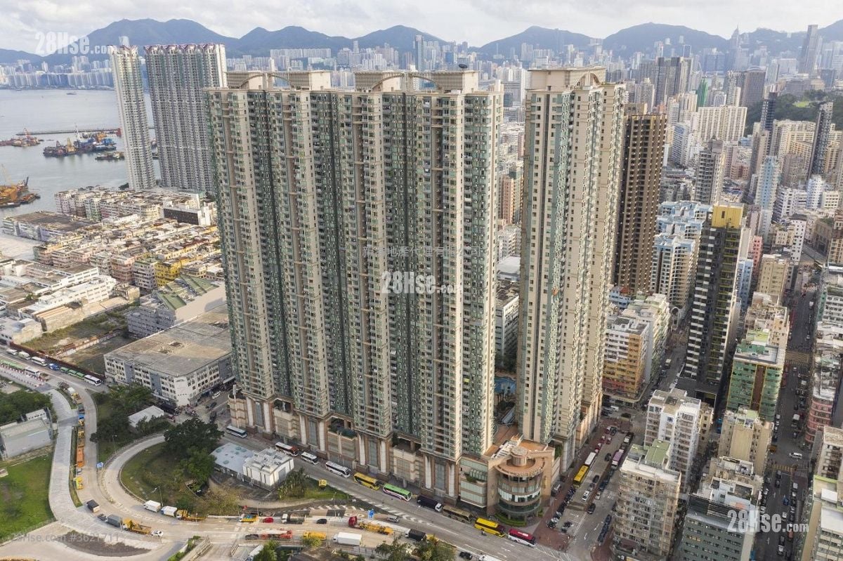 傲云峰 售盘 2 房 , 1 浴室 521 平方尺 ( 48.4 平方米 ) 傲云峰 售盘 2 房 , 1 浴室 521 平方尺 ( 48.4 平方米 )