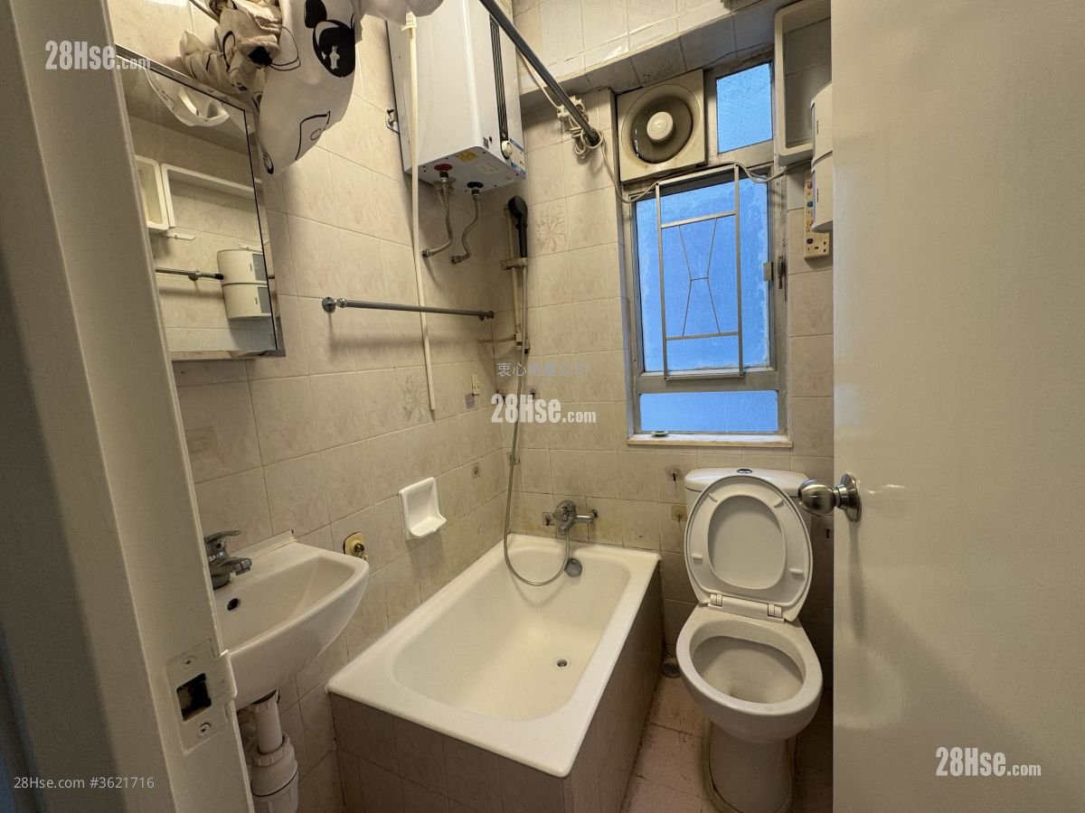 华苑大厦 售盘 2 房 , 1 浴室 410 平方尺 ( 38.1 平方米 ) 华苑大厦 售盘 2 房 , 1 浴室 410 平方尺 ( 38.1 平方米 )