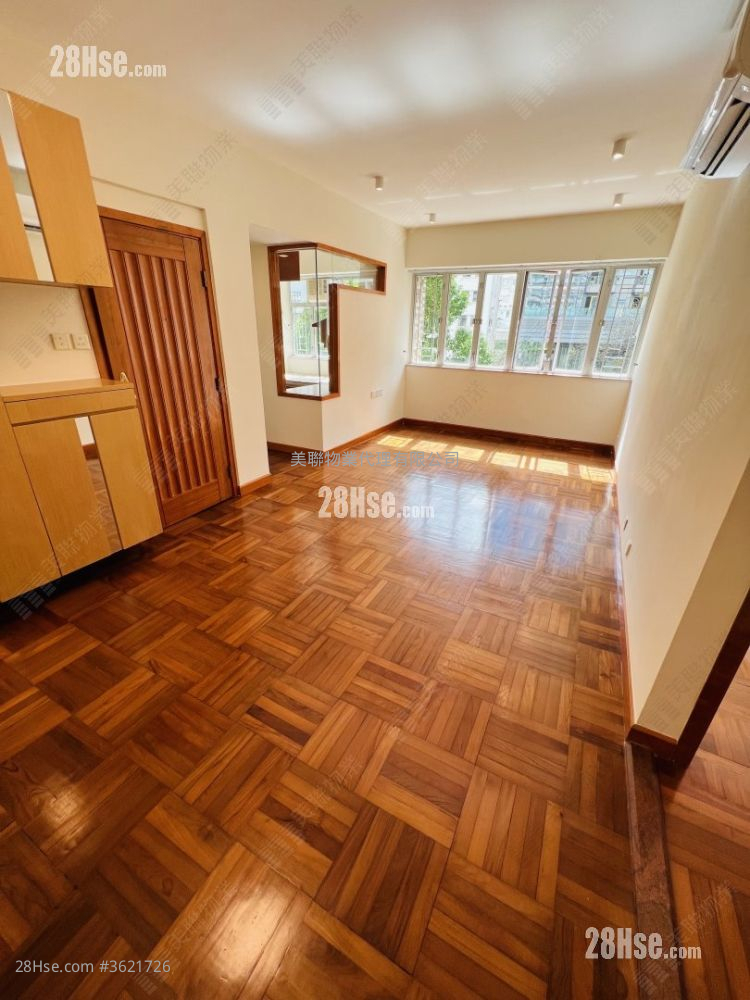 麒麟阁 售盘 3 房 , 2 浴室 806 平方尺 ( 74.9 平方米 ) 麒麟阁 售盘 3 房 , 2 浴室 806 平方尺 ( 74.9 平方米 )