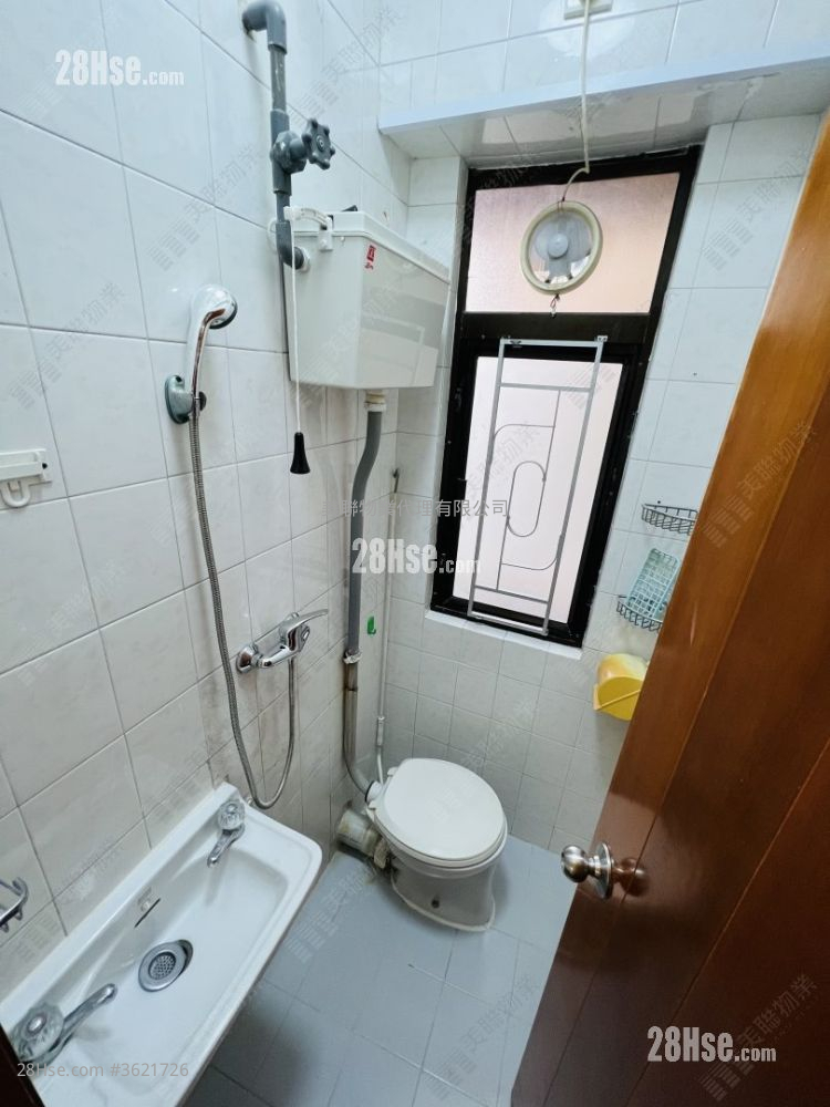 麒麟阁 售盘 3 房 , 2 浴室 806 平方尺 ( 74.9 平方米 ) 麒麟阁 售盘 3 房 , 2 浴室 806 平方尺 ( 74.9 平方米 )