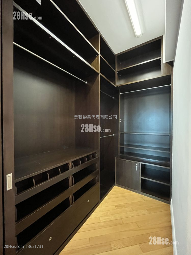 何文田山道1号 售盘 4 房 , 2 浴室 1,298 平方尺 ( 120.6 平方米 ) 何文田山道1号 售盘 4 房 , 2 浴室 1,298 平方尺 ( 120.6 平方米 )