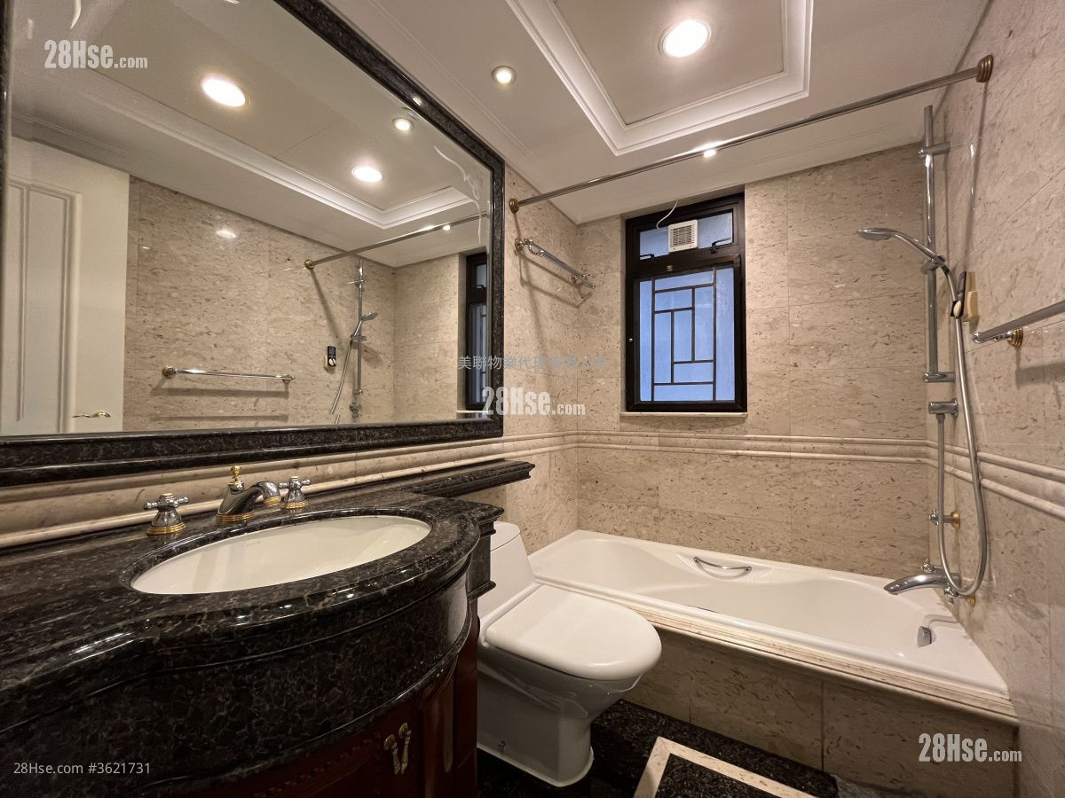 何文田山道1号 售盘 4 房 , 2 浴室 1,298 平方尺 ( 120.6 平方米 ) 何文田山道1号 售盘 4 房 , 2 浴室 1,298 平方尺 ( 120.6 平方米 )