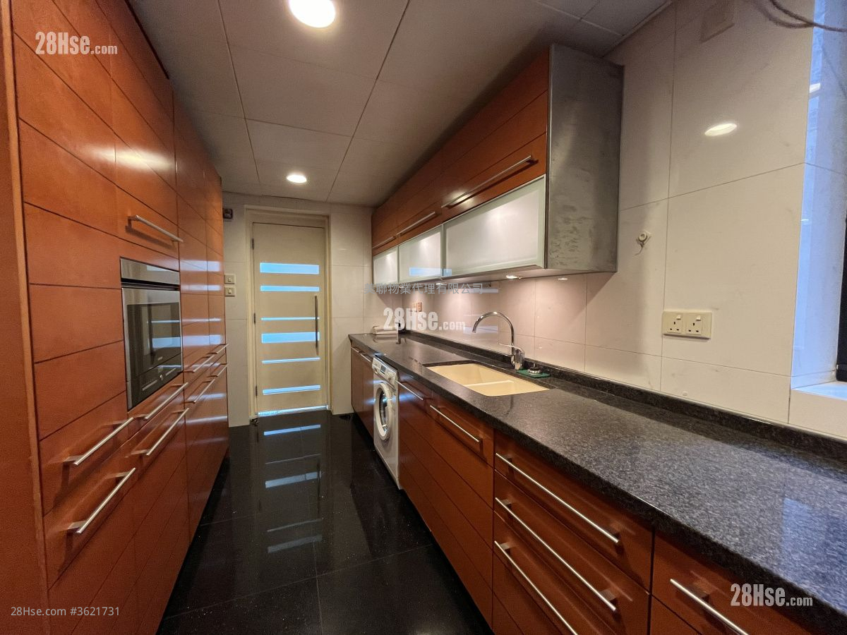 何文田山道1号 售盘 4 房 , 2 浴室 1,298 平方尺 ( 120.6 平方米 ) 何文田山道1号 售盘 4 房 , 2 浴室 1,298 平方尺 ( 120.6 平方米 )