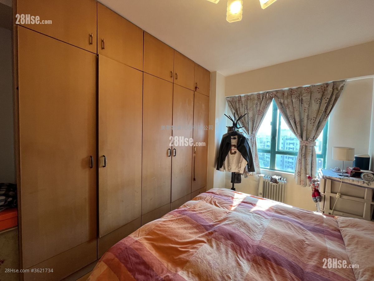 龙柏花园 售盘 3 房 , 2 浴室 1,293 平方尺 ( 120.1 平方米 ) 龙柏花园 售盘 3 房 , 2 浴室 1,293 平方尺 ( 120.1 平方米 )