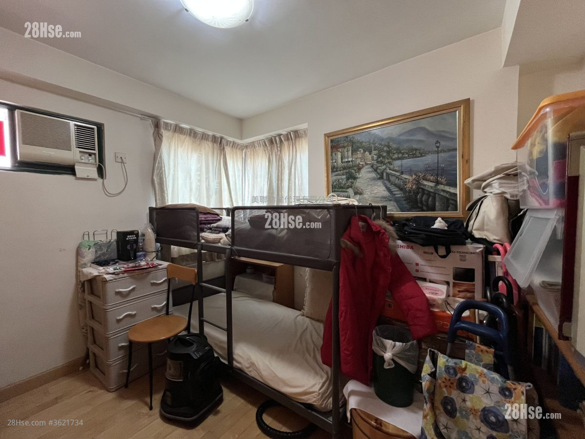 龙柏花园 售盘 3 房 , 2 浴室 1,293 平方尺 ( 120.1 平方米 ) 龙柏花园 售盘 3 房 , 2 浴室 1,293 平方尺 ( 120.1 平方米 )