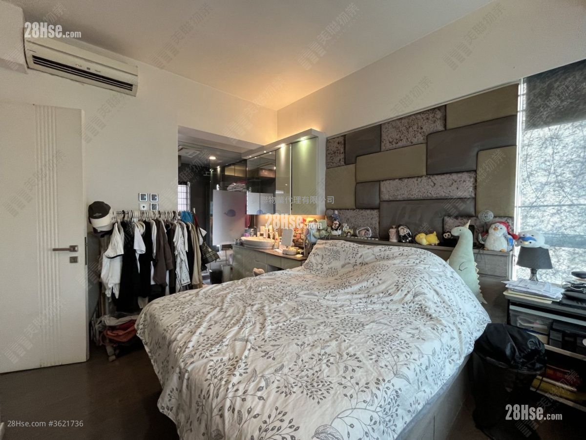 君颐峰 售盘 3 房 , 2 浴室 992 平方尺 ( 92.2 平方米 ) 君颐峰 售盘 3 房 , 2 浴室 992 平方尺 ( 92.2 平方米 )