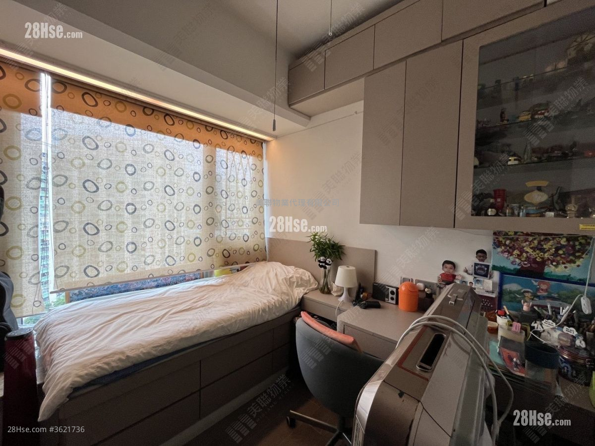 君颐峰 售盘 3 房 , 2 浴室 992 平方尺 ( 92.2 平方米 ) 君颐峰 售盘 3 房 , 2 浴室 992 平方尺 ( 92.2 平方米 )