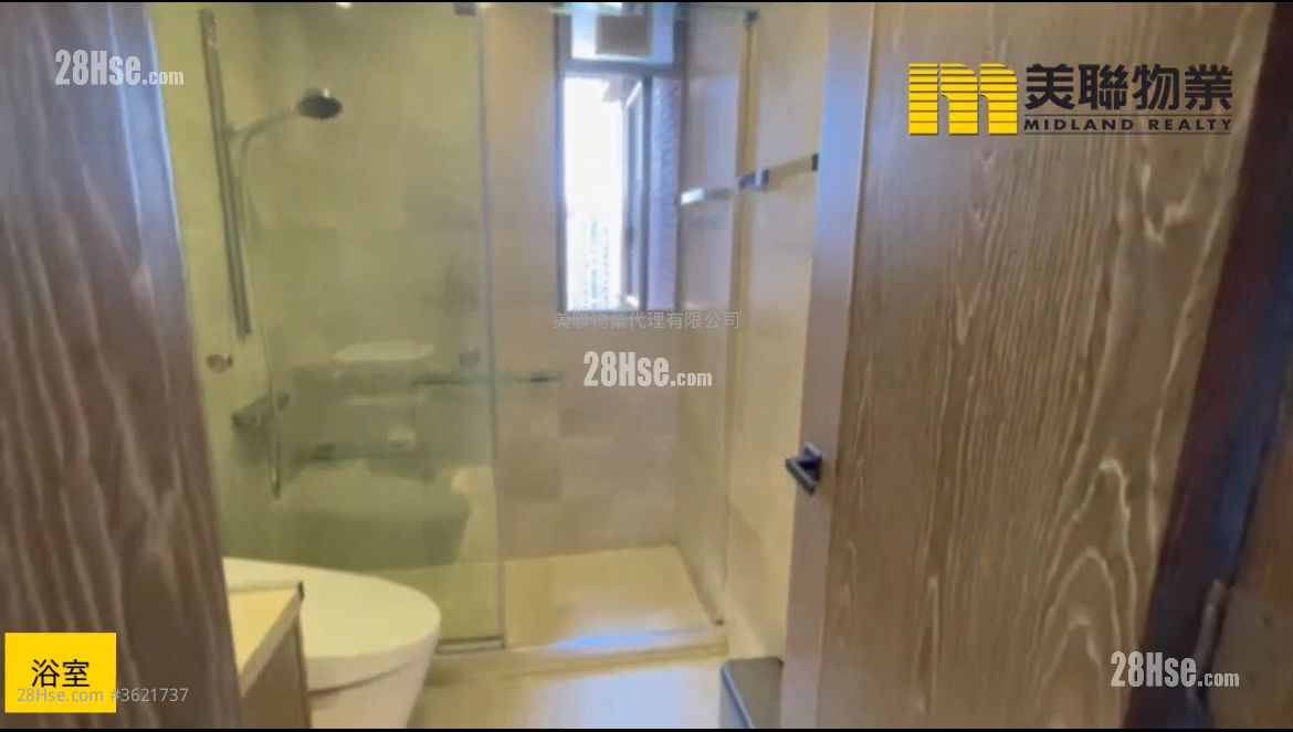 君颐峰 售盘 3 房 , 2 浴室 1,343 平方尺 ( 124.8 平方米 ) 君颐峰 售盘 3 房 , 2 浴室 1,343 平方尺 ( 124.8 平方米 )