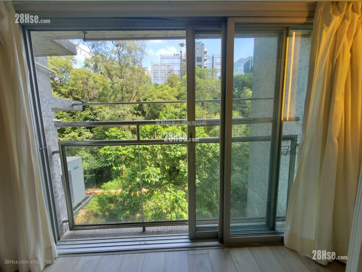 毕架山花园 租盘 3 房 , 2 浴室 807 平方尺 ( 75.0 平方米 )