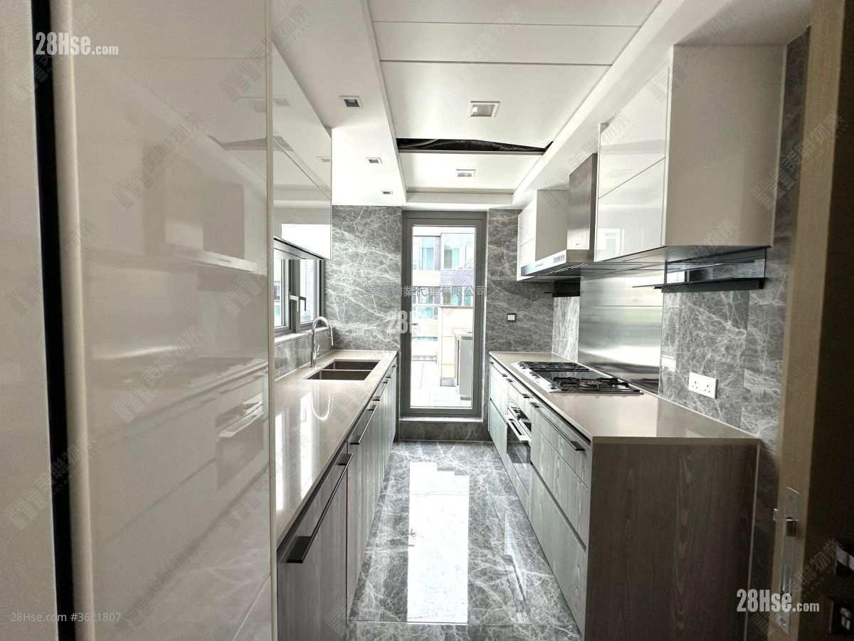 云滙 租盘 4 房 , 2 浴室 1,124 平方尺 ( 104.4 平方米 ) 云滙 租盘 4 房 , 2 浴室 1,124 平方尺 ( 104.4 平方米 )