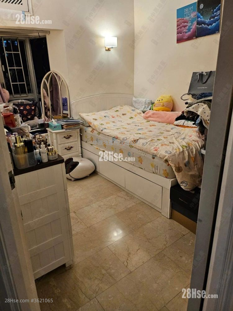 海翠花园 售盘 2 房 , 1 浴室 521 平方尺 ( 48.4 平方米 ) 海翠花园 售盘 2 房 , 1 浴室 521 平方尺 ( 48.4 平方米 )