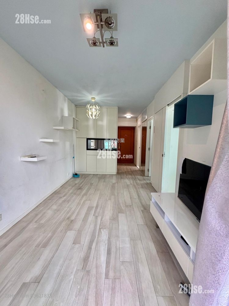 Sky Tower Sell 2 Bedrooms 452 ft² ( 42.0 m² ) Sky Tower Sell 2 Bedrooms 452 ft² ( 42.0 m² )