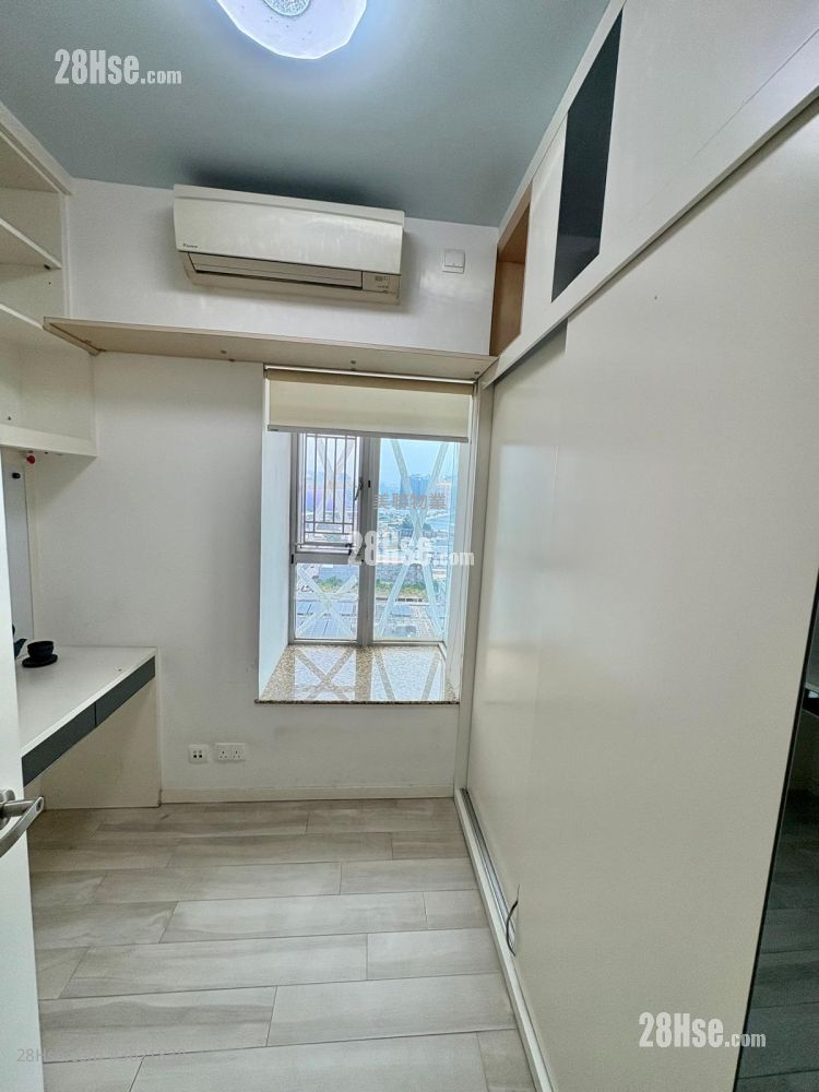 Sky Tower Sell 2 Bedrooms 452 ft² ( 42.0 m² ) Sky Tower Sell 2 Bedrooms 452 ft² ( 42.0 m² )