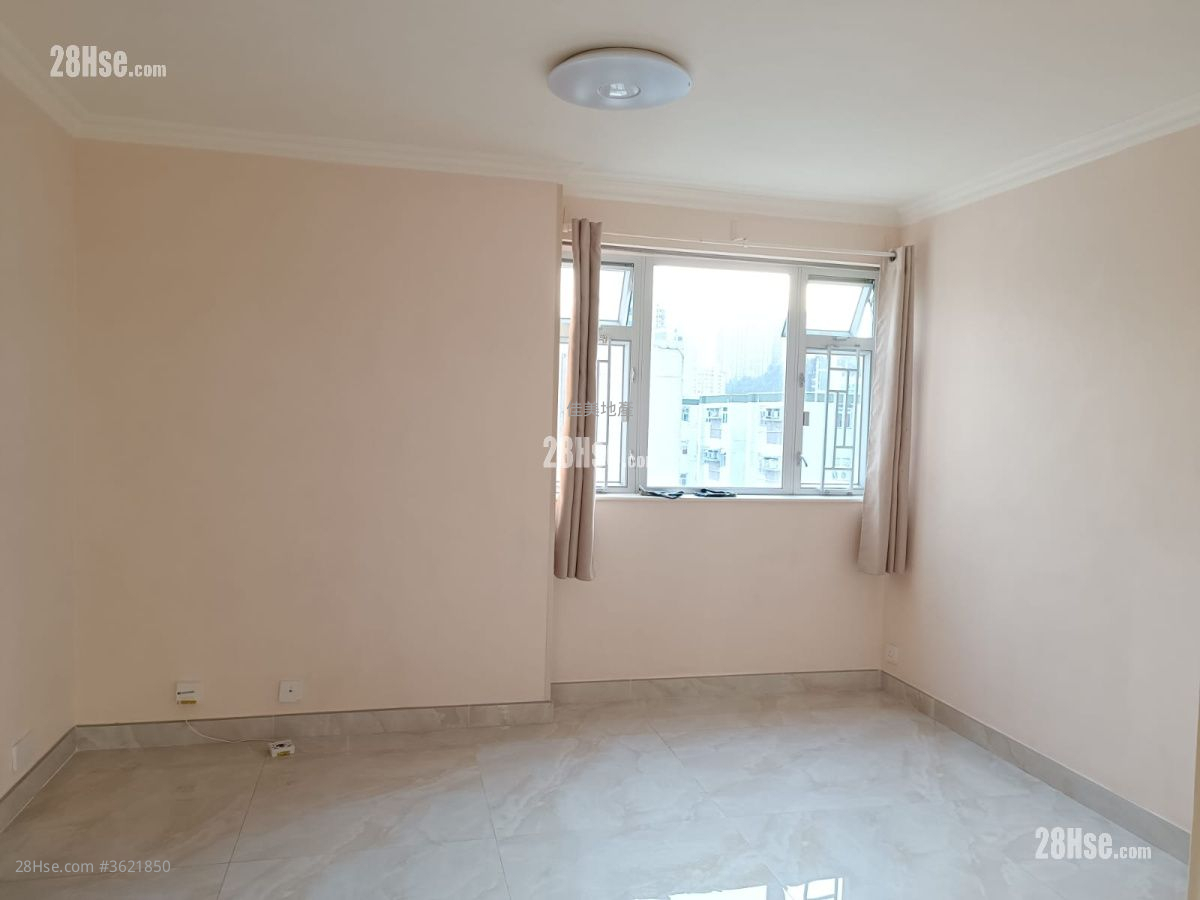 Wyler Garden Rental 2 Bedrooms , 1 Bathroom 415 ft² ( 38.6 m² ) Wyler Garden Rental 2 Bedrooms , 1 Bathroom 415 ft² ( 38.6 m² )