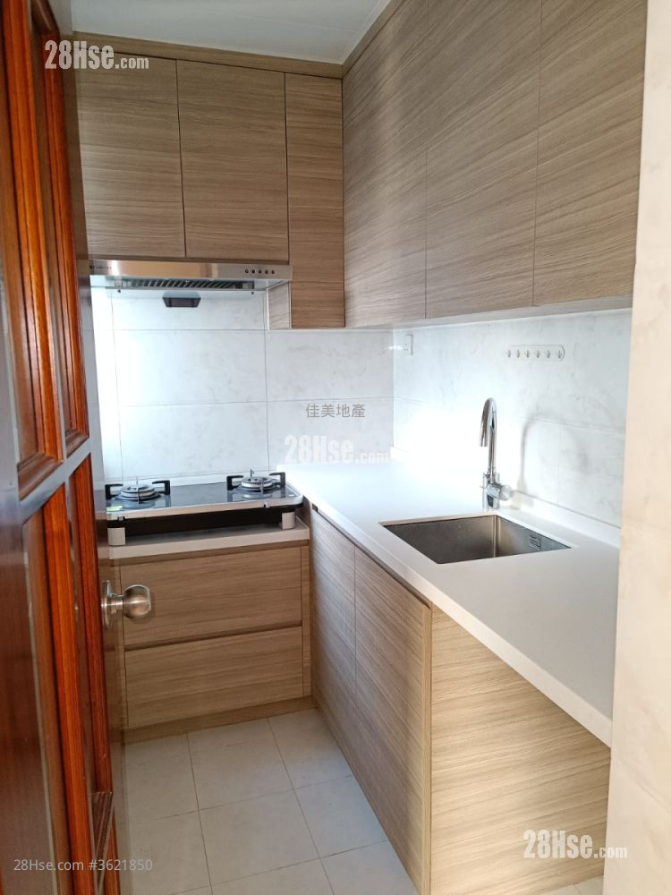 Wyler Garden Rental 2 Bedrooms , 1 Bathroom 415 ft² ( 38.6 m² ) Wyler Garden Rental 2 Bedrooms , 1 Bathroom 415 ft² ( 38.6 m² )