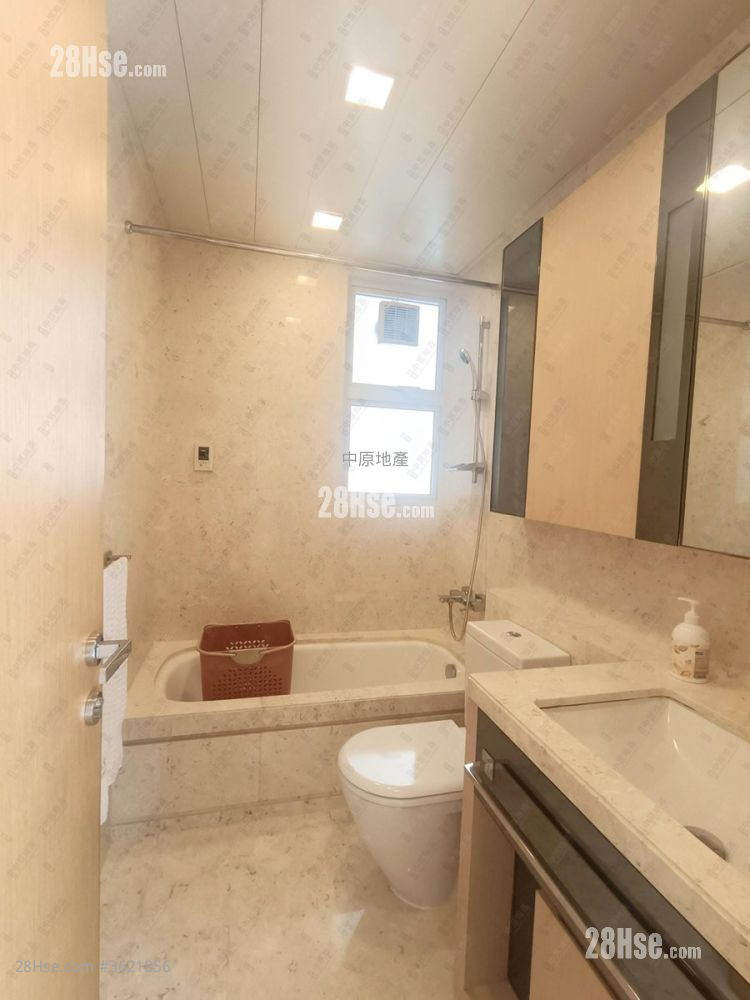 Avignon Sell 3 Bedrooms , 3 Bathrooms 918 ft² ( 85.3 m² ) Avignon Sell 3 Bedrooms , 3 Bathrooms 918 ft² ( 85.3 m² )