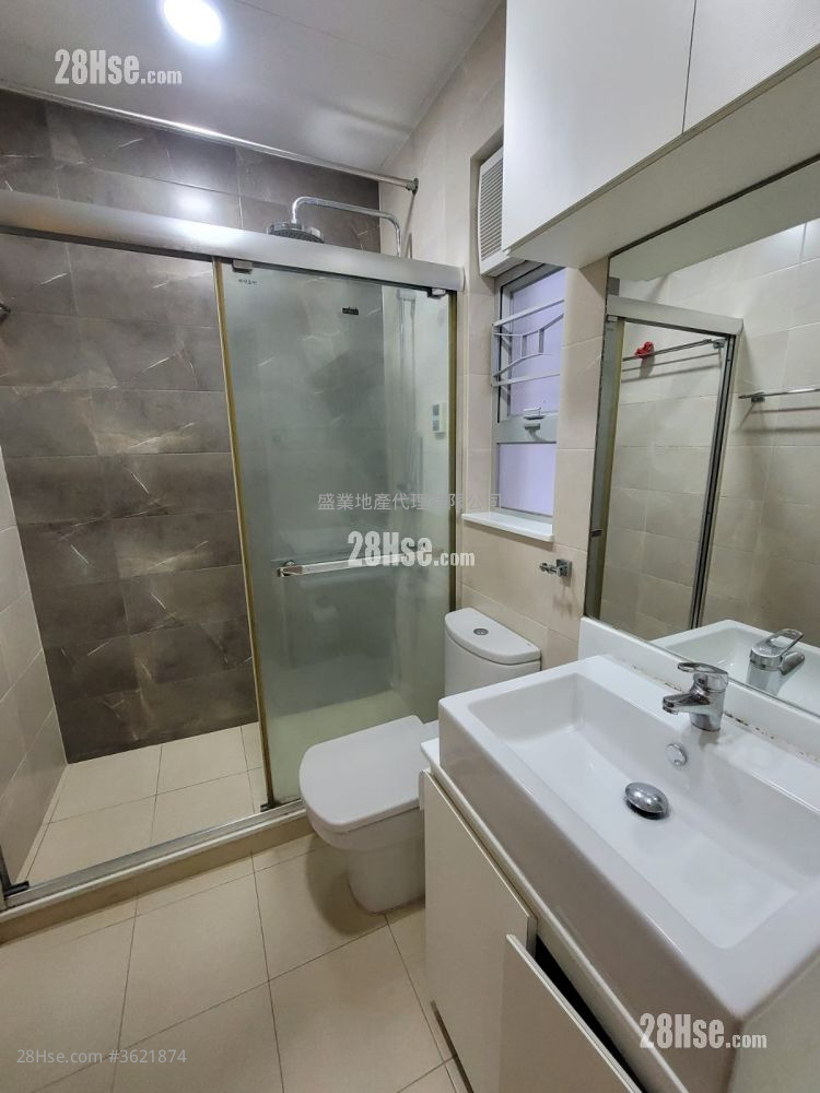 荃威花园 租盘 2 房 , 1 浴室 477 平方尺 ( 44.3 平方米 ) 荃威花园 租盘 2 房 , 1 浴室 477 平方尺 ( 44.3 平方米 )