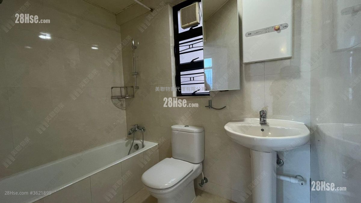 大埔宝马山 租盘 3 房 , 2 浴室 795 平方尺 ( 73.9 平方米 ) 大埔宝马山 租盘 3 房 , 2 浴室 795 平方尺 ( 73.9 平方米 )