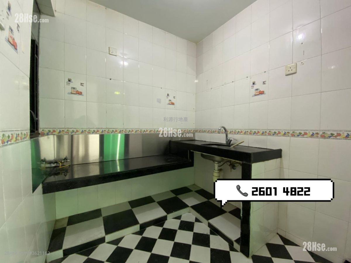 村屋 租盘 3 房 , 1 浴室 700 平方尺 ( 65.0 平方米 ) 村屋 租盘 3 房 , 1 浴室 700 平方尺 ( 65.0 平方米 )