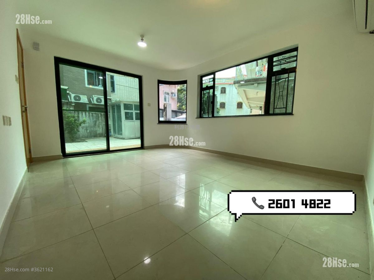 村屋 租盘 3 房 , 1 浴室 700 平方尺 ( 65.0 平方米 ) 村屋 租盘 3 房 , 1 浴室 700 平方尺 ( 65.0 平方米 )