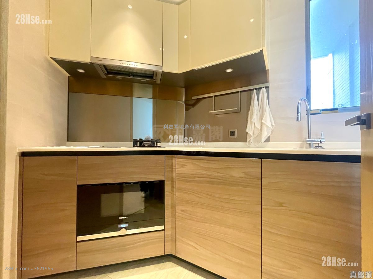 凯滙 售盘 2 房 598 平方尺 ( 55.6 平方米 ) 凯滙 售盘 2 房 598 平方尺 ( 55.6 平方米 )