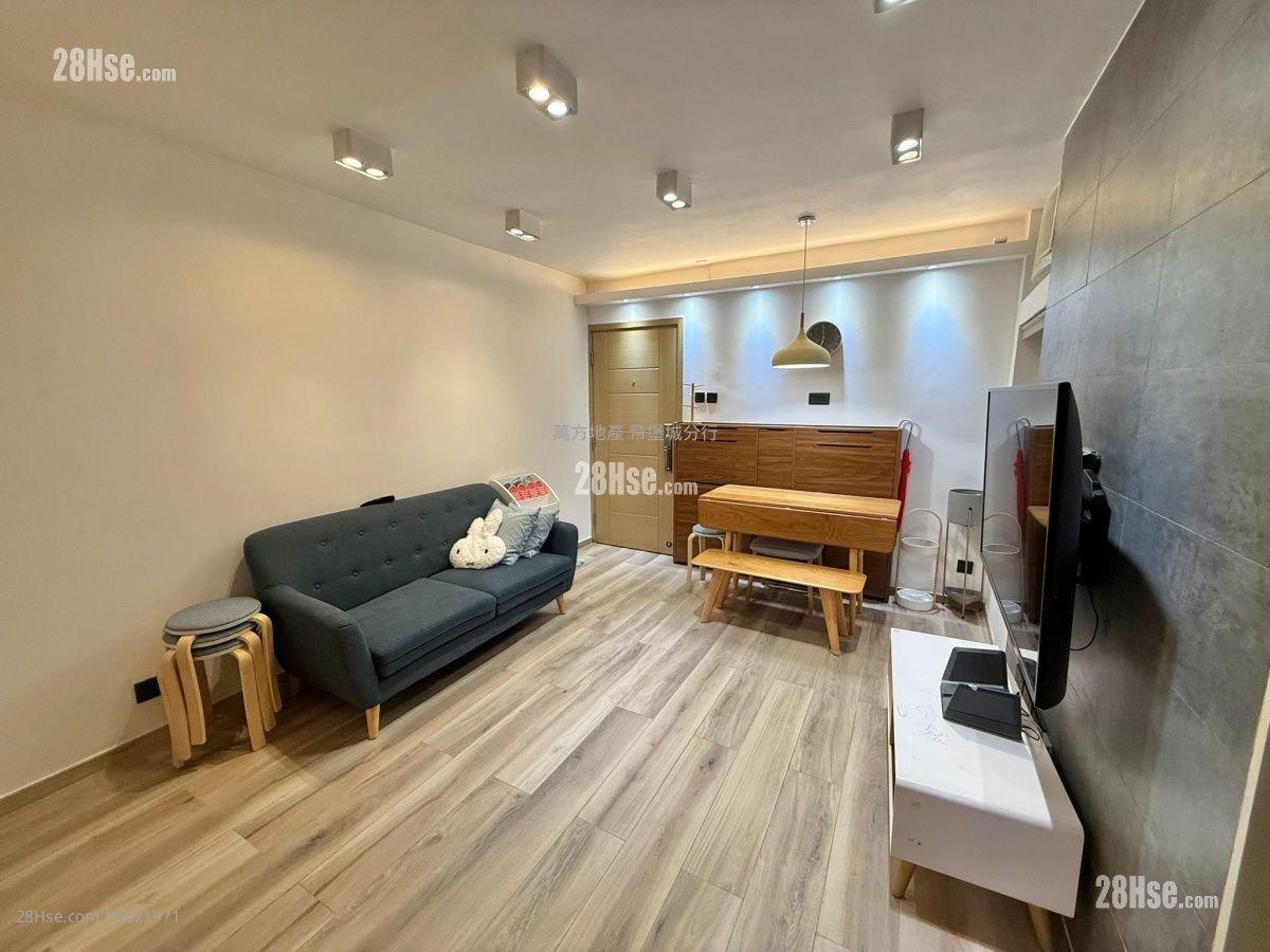 广源邨 售盘 2 房 , 1 浴室 407 平方尺 ( 37.8 平方米 ) 广源邨 售盘 2 房 , 1 浴室 407 平方尺 ( 37.8 平方米 )