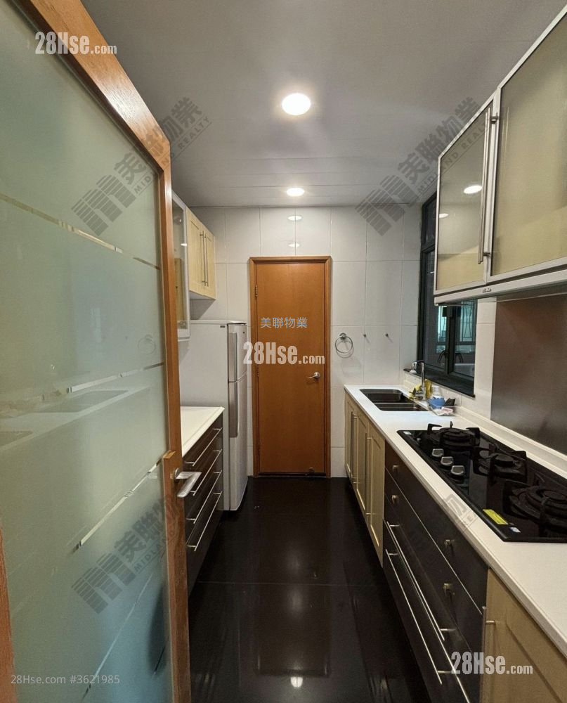 灏景湾 售盘 3 房 , 2 浴室 778 平方尺 ( 72.3 平方米 ) 灏景湾 售盘 3 房 , 2 浴室 778 平方尺 ( 72.3 平方米 )