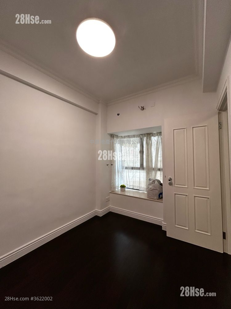 Dynasty Heights Sell 2 Bedrooms 645 ft² ( 59.9 m² ) Dynasty Heights Sell 2 Bedrooms 645 ft² ( 59.9 m² )