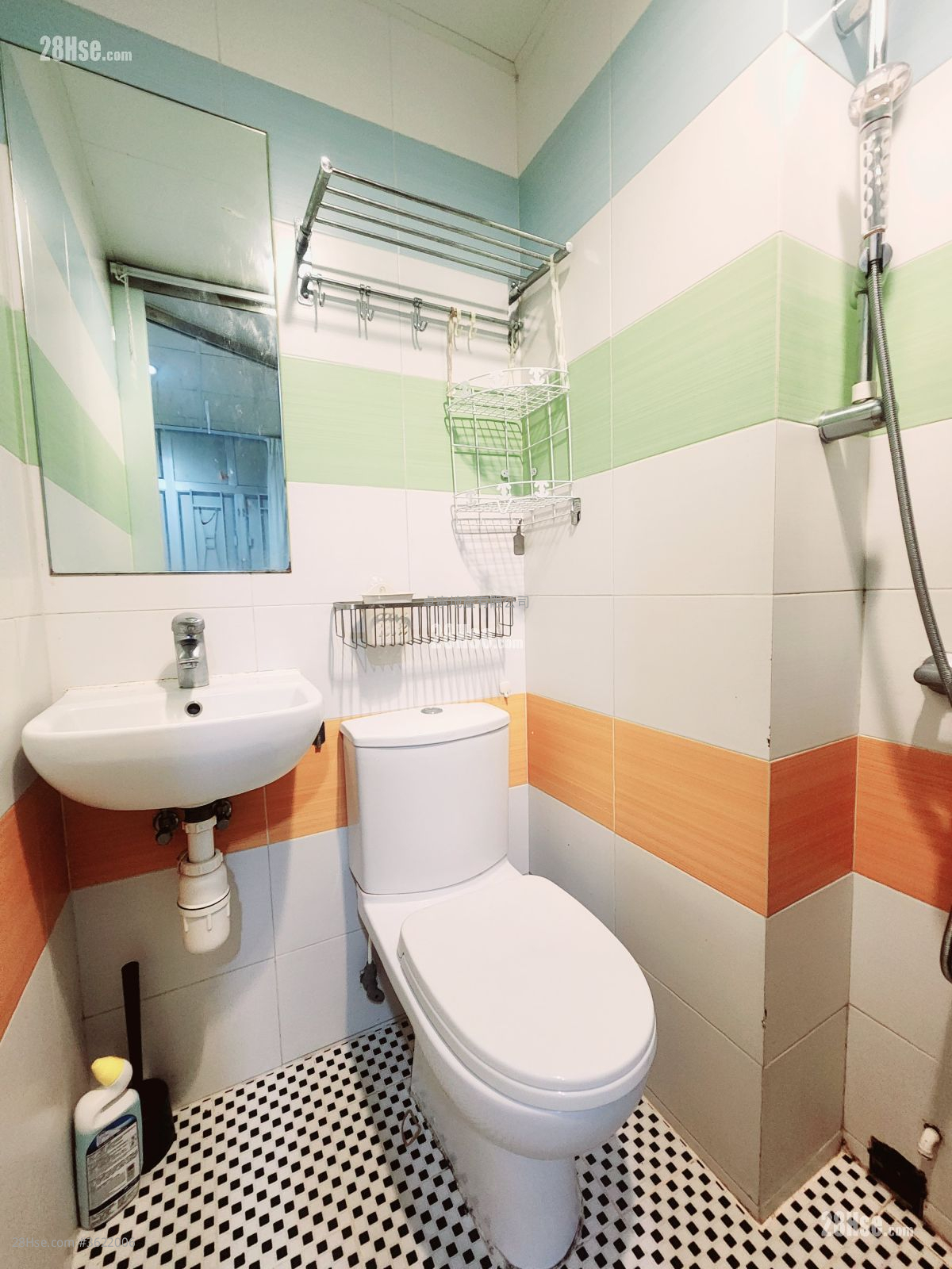 单幢楼房 租盘 120 平方尺 ( 11.1 平方米 ) 单幢楼房 租盘 120 平方尺 ( 11.1 平方米 )