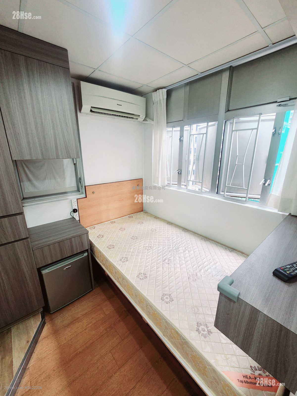 单幢楼房 租盘 120 平方尺 ( 11.1 平方米 ) 单幢楼房 租盘 120 平方尺 ( 11.1 平方米 )