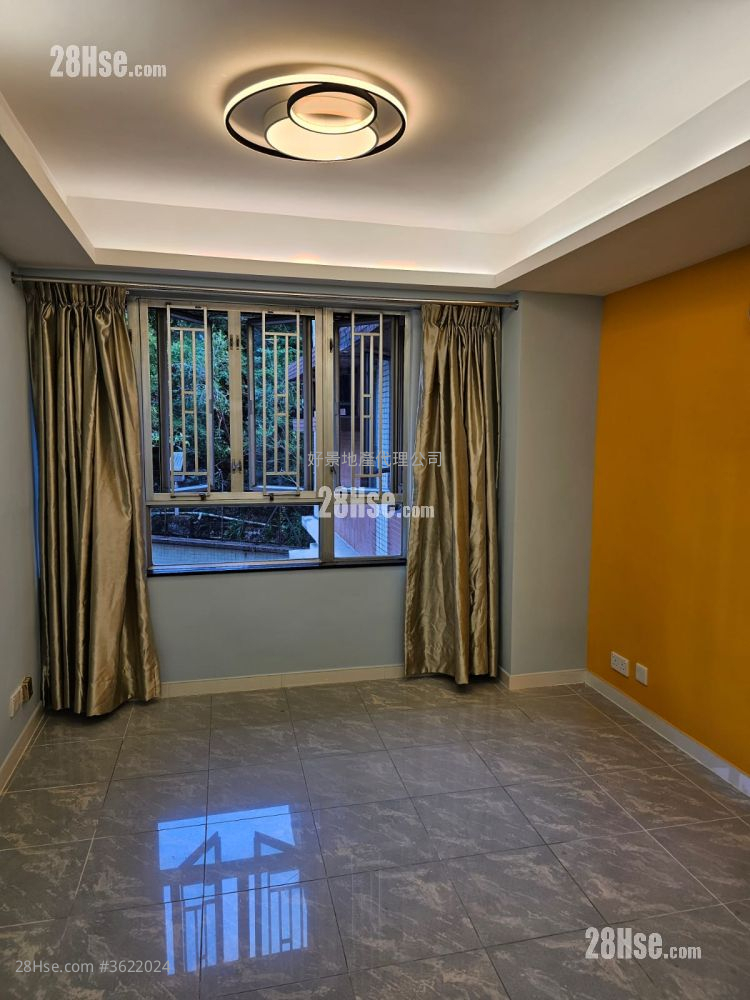 Cronin Garden Rental 2 Bedrooms , 1 Bathroom 512 ft² ( 47.6 m² ) Cronin Garden Rental 2 Bedrooms , 1 Bathroom 512 ft² ( 47.6 m² )