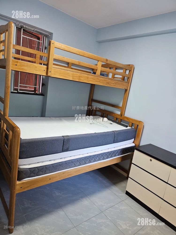 Cronin Garden Rental 2 Bedrooms , 1 Bathroom 512 ft² ( 47.6 m² ) Cronin Garden Rental 2 Bedrooms , 1 Bathroom 512 ft² ( 47.6 m² )