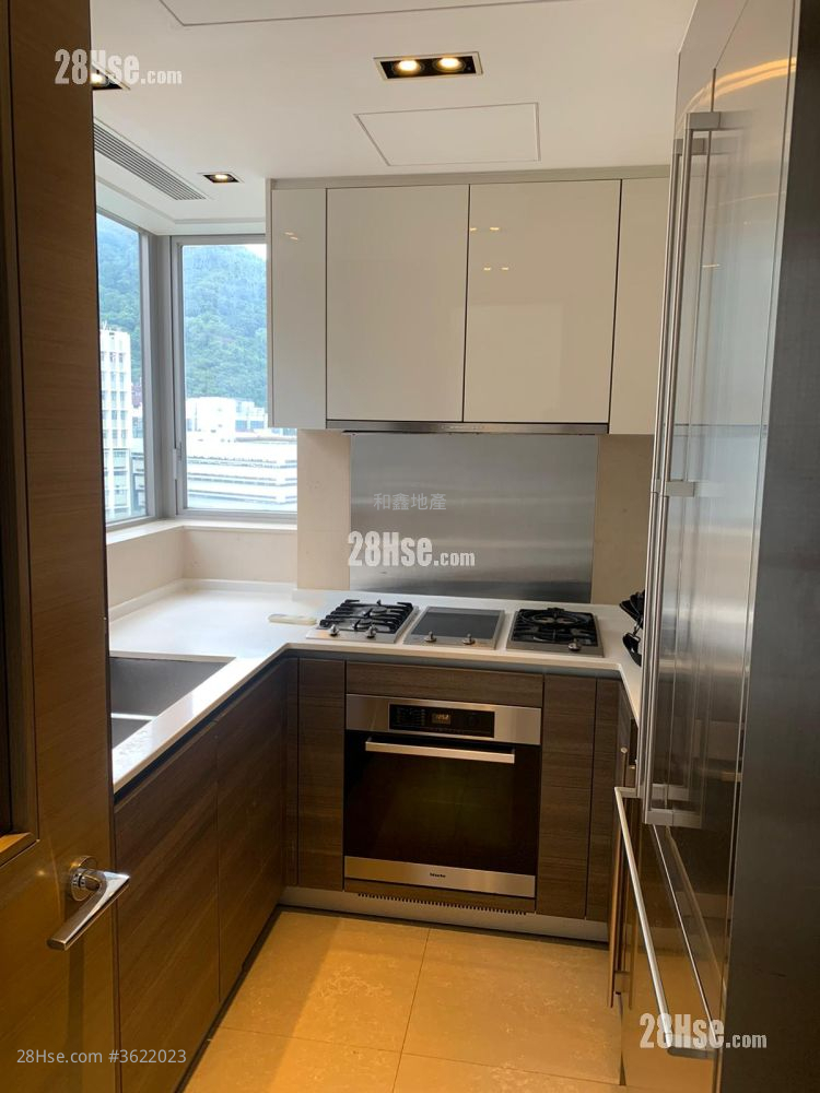 The Summa Rental 3 Bedrooms , 2 Bathrooms 954 ft² ( 88.6 m² ) The Summa Rental 3 Bedrooms , 2 Bathrooms 954 ft² ( 88.6 m² )