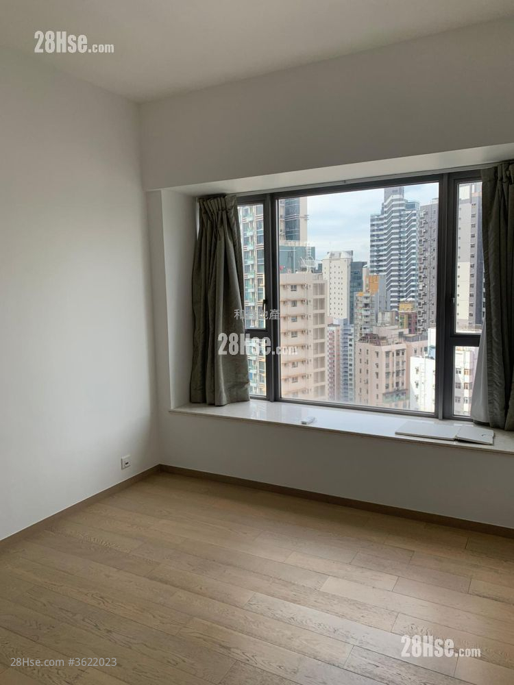 The Summa Rental 3 Bedrooms , 2 Bathrooms 954 ft² ( 88.6 m² ) The Summa Rental 3 Bedrooms , 2 Bathrooms 954 ft² ( 88.6 m² )