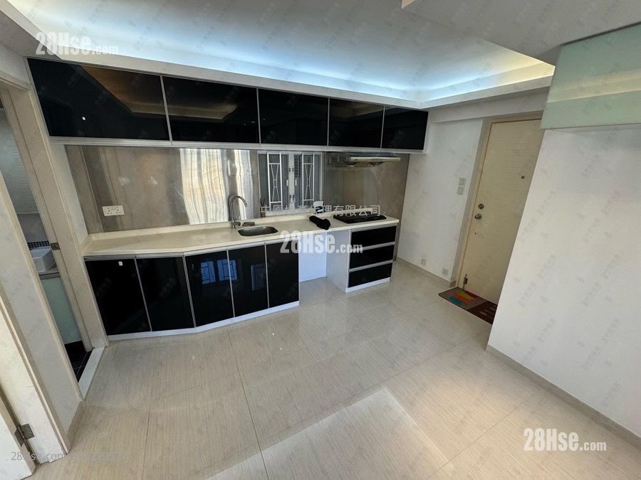 翠屏花园 售盘 1 房 269 平方尺 ( 25.0 平方米 ) 翠屏花园 售盘 1 房 269 平方尺 ( 25.0 平方米 )