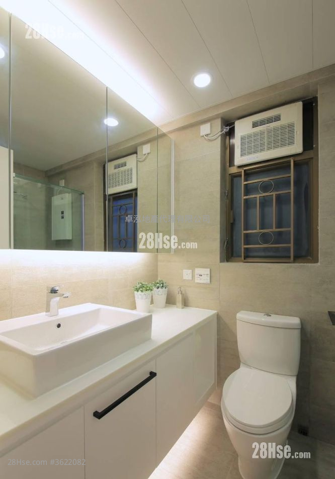 宝翠园 租盘 3 房 , 2 浴室 942 平方尺 ( 87.5 平方米 ) 宝翠园 租盘 3 房 , 2 浴室 942 平方尺 ( 87.5 平方米 )