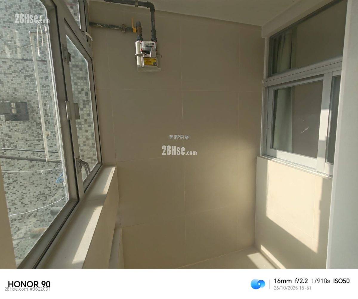 青衣村 售盘 2 房 , 1 浴室 381 平方尺 ( 35.4 平方米 ) 青衣村 售盘 2 房 , 1 浴室 381 平方尺 ( 35.4 平方米 )