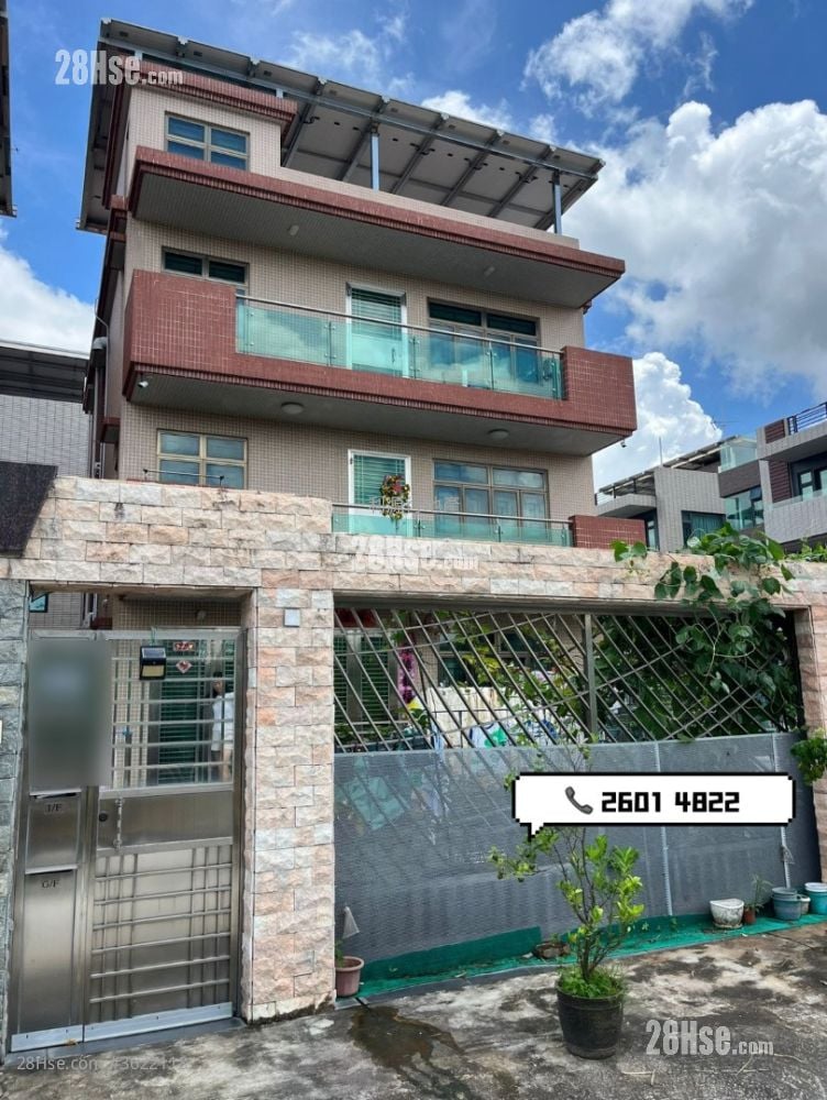 村屋 租盘 3 房 , 1 浴室 700 平方尺 ( 65.0 平方米 ) 村屋 租盘 3 房 , 1 浴室 700 平方尺 ( 65.0 平方米 )