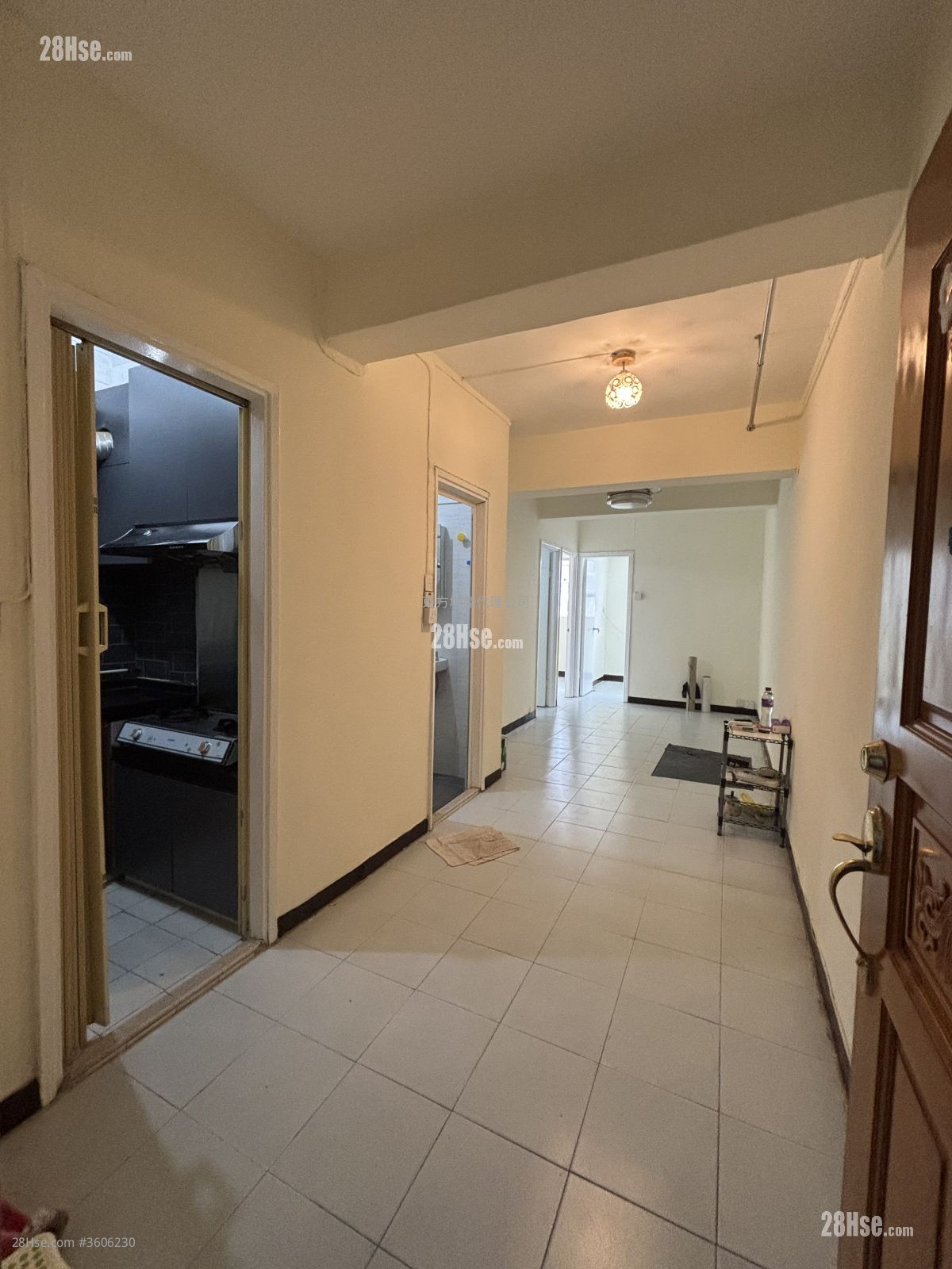 I-Feng Mansions Rental 3 Bedrooms , 1 Bathroom 389 ft² ( 36.1 m² ) I-Feng Mansions Rental 3 Bedrooms , 1 Bathroom 389 ft² ( 36.1 m² )