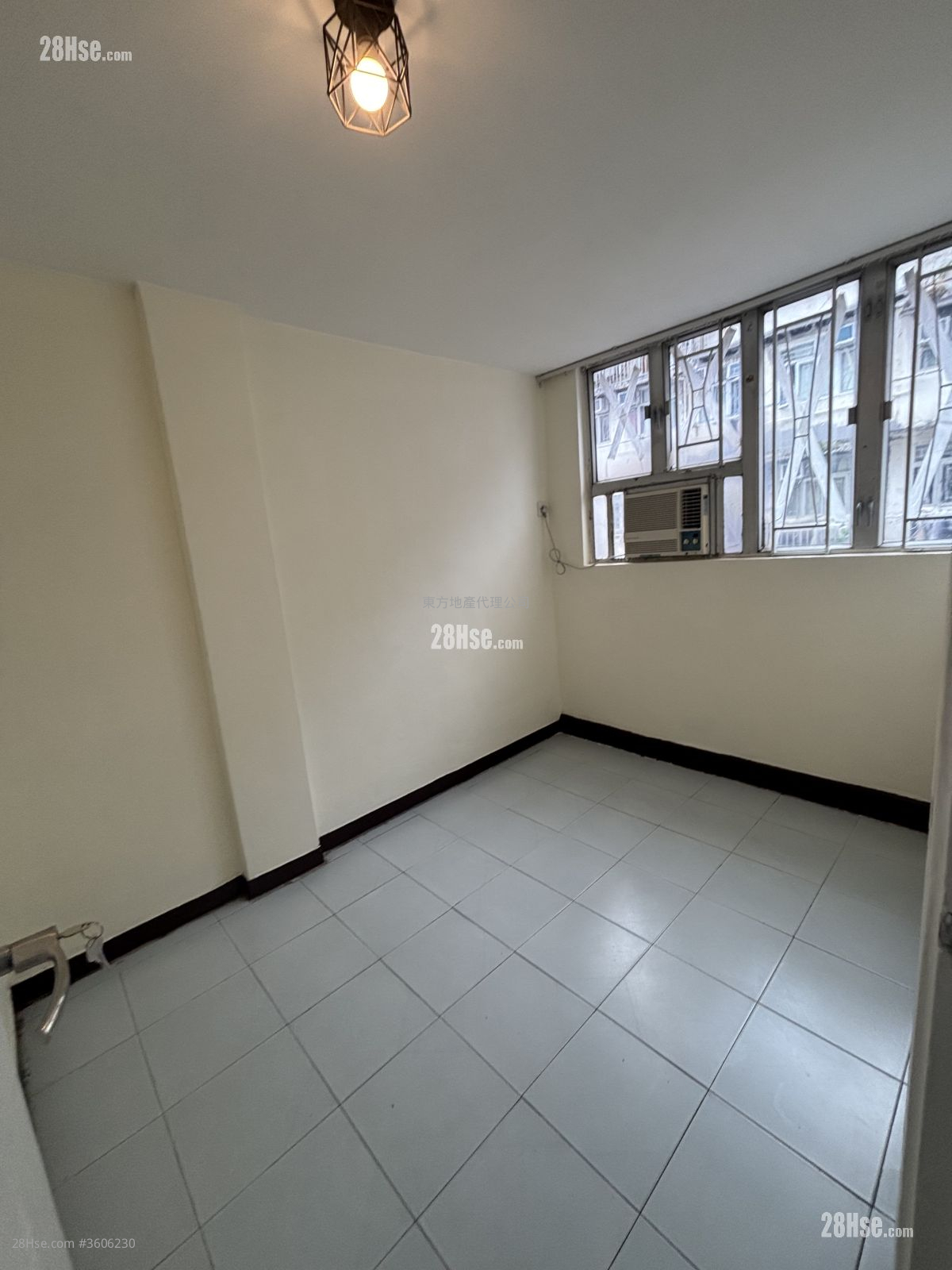 I-Feng Mansions Rental 3 Bedrooms , 1 Bathroom 389 ft² ( 36.1 m² ) I-Feng Mansions Rental 3 Bedrooms , 1 Bathroom 389 ft² ( 36.1 m² )