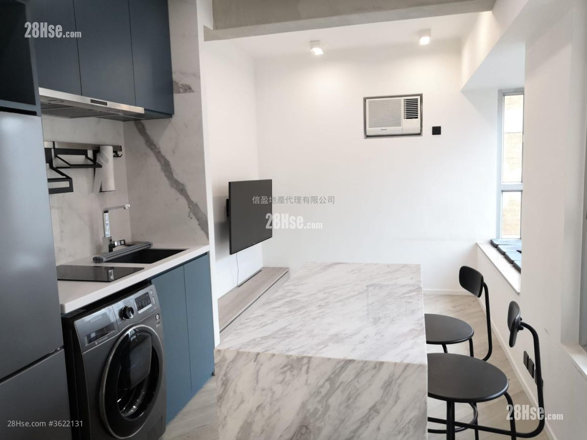 港逸轩 租盘 2 房 316 平方尺 ( 29.4 平方米 ) 港逸轩 租盘 2 房 316 平方尺 ( 29.4 平方米 )