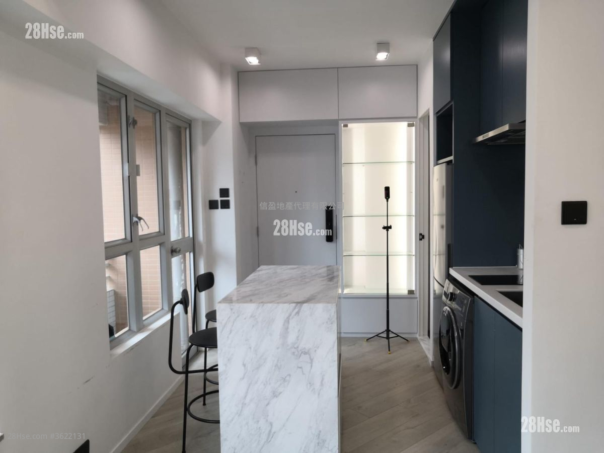 港逸轩 租盘 2 房 316 平方尺 ( 29.4 平方米 ) 港逸轩 租盘 2 房 316 平方尺 ( 29.4 平方米 )