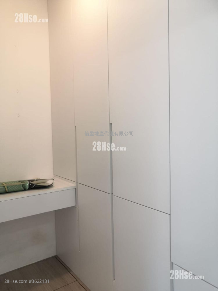 港逸轩 租盘 2 房 316 平方尺 ( 29.4 平方米 ) 港逸轩 租盘 2 房 316 平方尺 ( 29.4 平方米 )