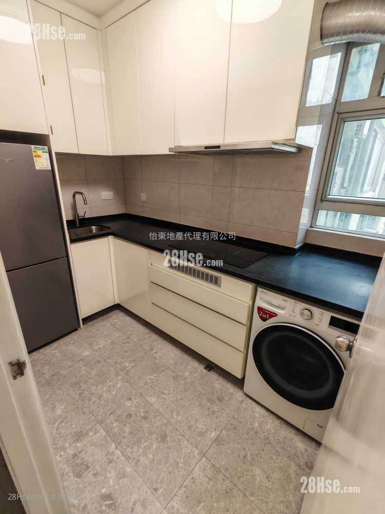 单幢楼房 租盘 2 房 , 1 浴室 555 平方尺 ( 51.6 平方米 ) 单幢楼房 租盘 2 房 , 1 浴室 555 平方尺 ( 51.6 平方米 )