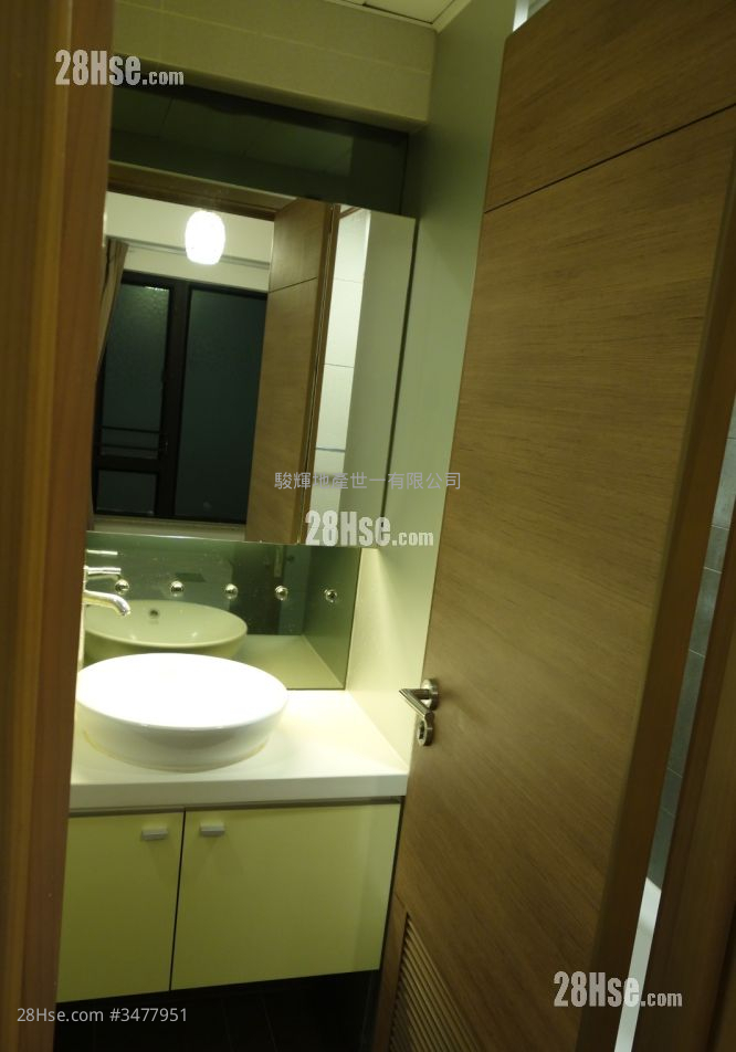 德成轩 售盘 1 房 , 1 浴室 319 平方尺 ( 29.6 平方米 ) 德成轩 售盘 1 房 , 1 浴室 319 平方尺 ( 29.6 平方米 )