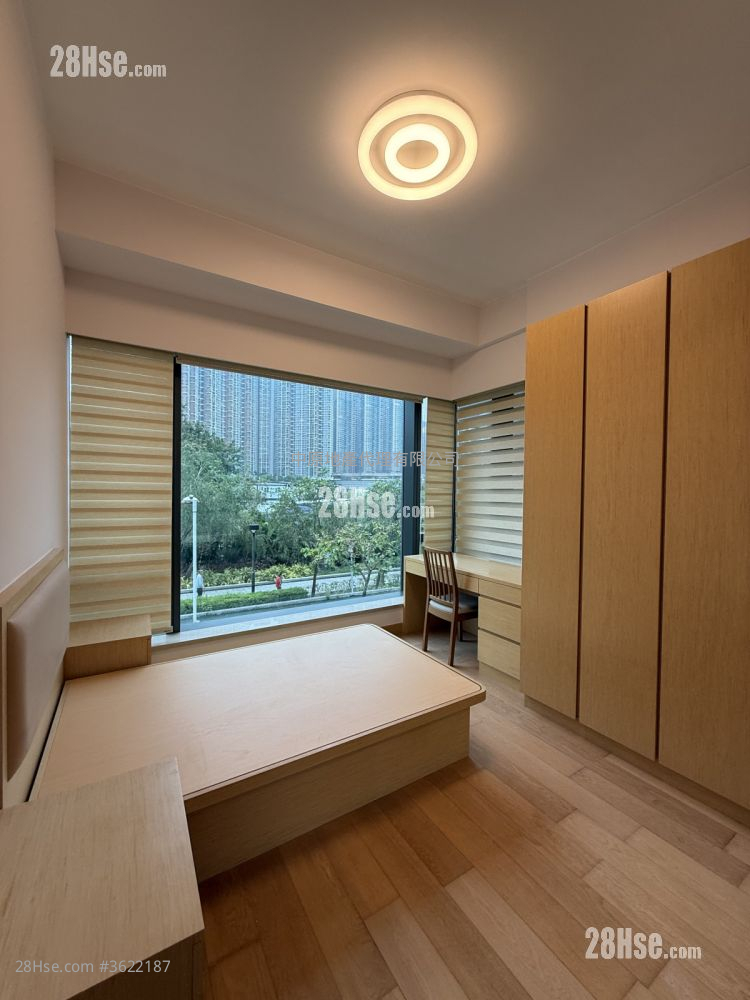 Capri Sell 4 Bedrooms , 3 Bathrooms 1,987 ft² ( 184.6 m² ) Capri Sell 4 Bedrooms , 3 Bathrooms 1,987 ft² ( 184.6 m² )