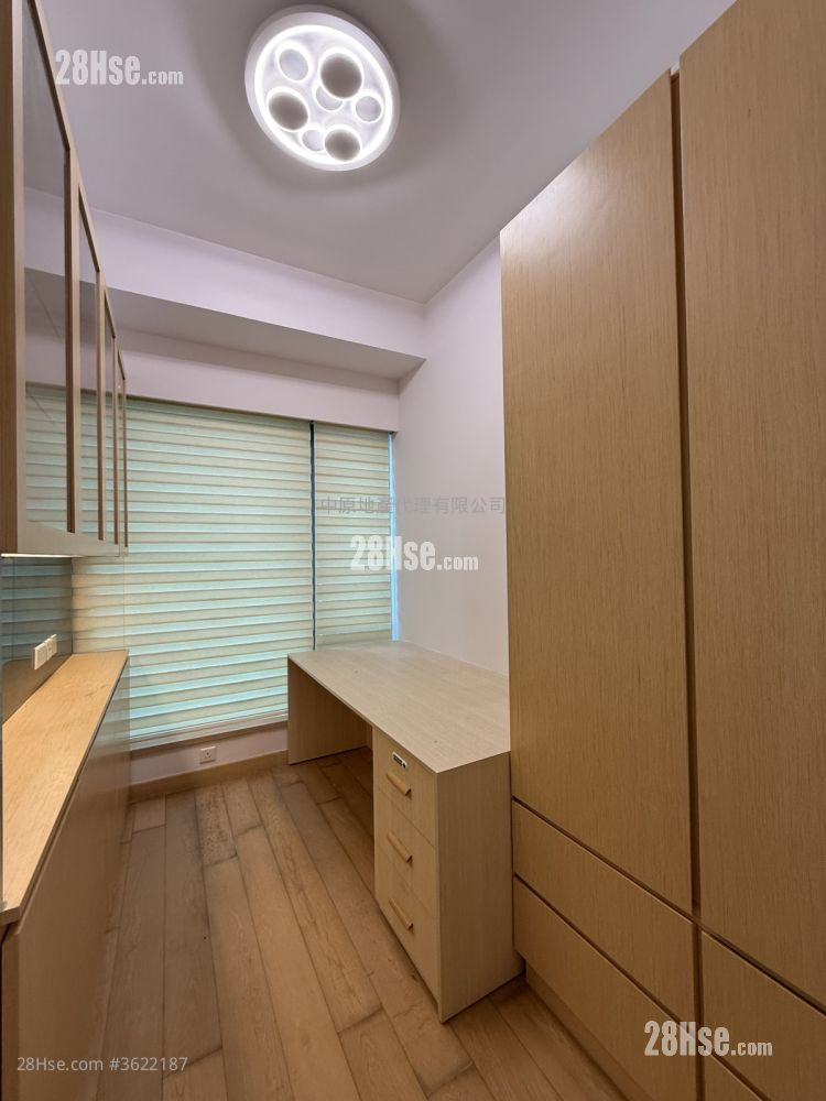 Capri Sell 4 Bedrooms , 3 Bathrooms 1,987 ft² ( 184.6 m² ) Capri Sell 4 Bedrooms , 3 Bathrooms 1,987 ft² ( 184.6 m² )