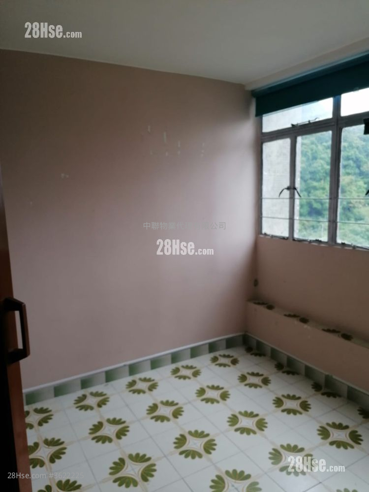 Pok Hong Estate Sell 443 ft² ( 41.2 m² ) Pok Hong Estate Sell 443 ft² ( 41.2 m² )