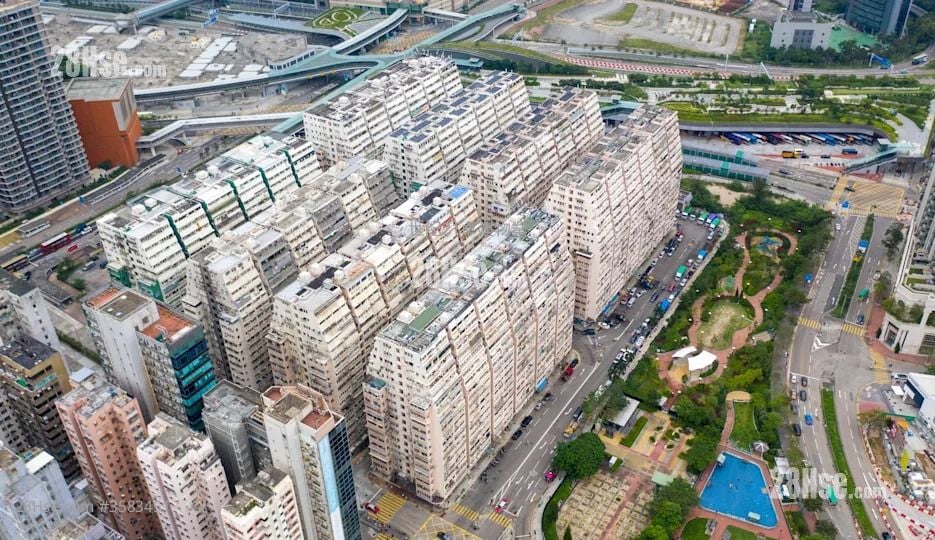 文华楼 售盘 5+ 房 , 2 浴室 820 平方尺 ( 76.2 平方米 )